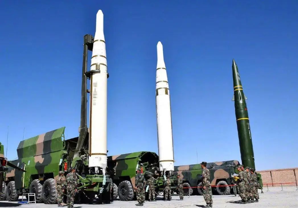 这么豪横?俄罗斯急缺的导弹,我国却大批退役,东风15能出口吗? 这么豪横?俄罗斯急缺的导弹,我国却大批退役,东风15能出口吗?