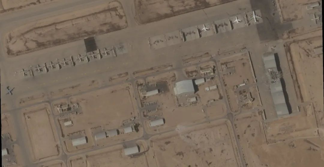 卫星照片来了！以色列被锤的太惨不敢暴露细节？伊朗导弹部队的没有打中F-35I？