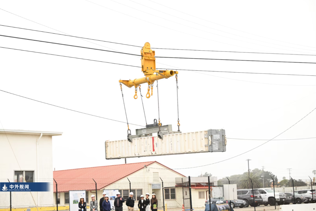 长津湖号完成美军首次航行间垂发再装填 长津湖号完成美军首次航行间垂发再装填