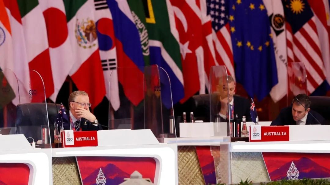 055大驱“空降”瓦努阿图,绕路1万多公里闯进澳大利亚“后花园”! 055大驱“空降”瓦努阿图,绕路1万多公里闯进澳大利亚“后花园”!