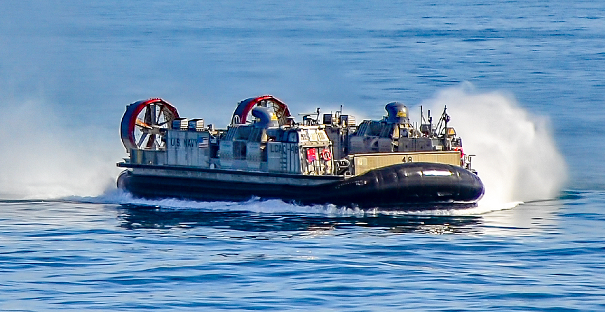 武统预演?卫星拍到震撼一幕,15式轻坦配野马登陆艇,台海变通途 武统预演?卫星拍到震撼一幕,15式轻坦配野马登陆艇,台海变通途