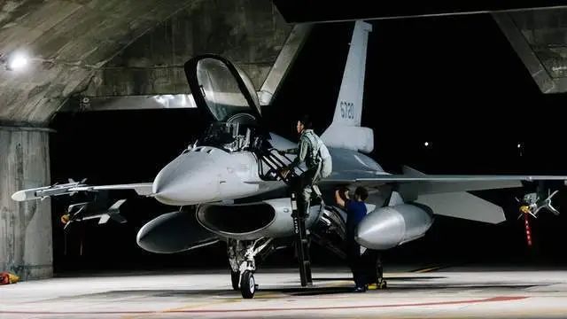 台海军负责人摊牌,解放军只需用一个策略,便可以随时封锁台岛 台海军负责人摊牌,解放军只需用一个策略,便可以随时封锁台岛