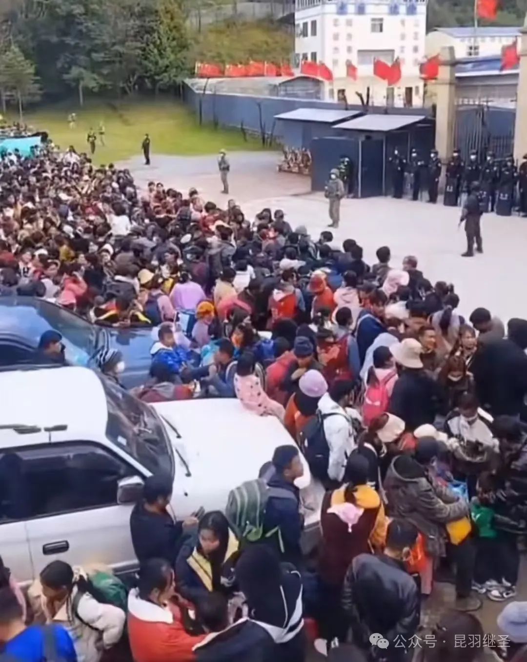 风暴前夕：有人被坑，黑手被迫动用险棋