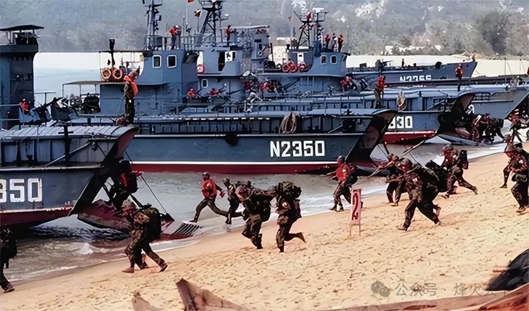 时隔28年,台湾海峡再次出现了航空母舰!这一次,是中国航母! 时隔28年,台湾海峡再次出现了航空母舰!这一次,是中国航母!