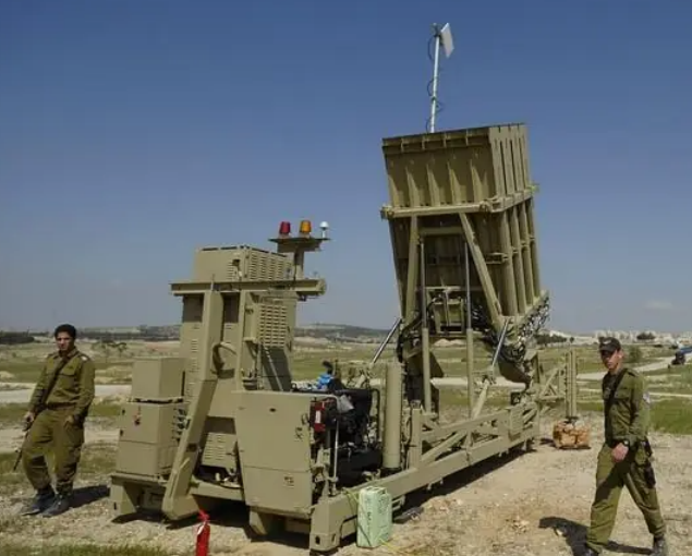 被导弹洗地后,以色列离“引爆全球”又近了一步 被导弹洗地后,以色列离“引爆全球”又近了一步