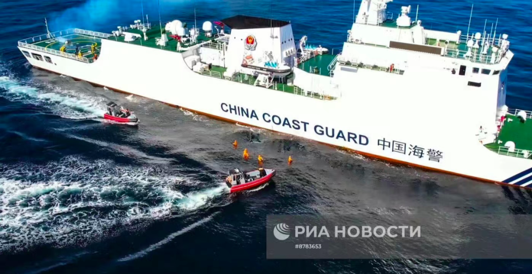 轮到美国抗议！中国海警首次进入阿拉斯加海域，罕见摘下了炮衣