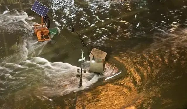 美国从来不是什么“天选之国” 美国从来不是什么“天选之国”