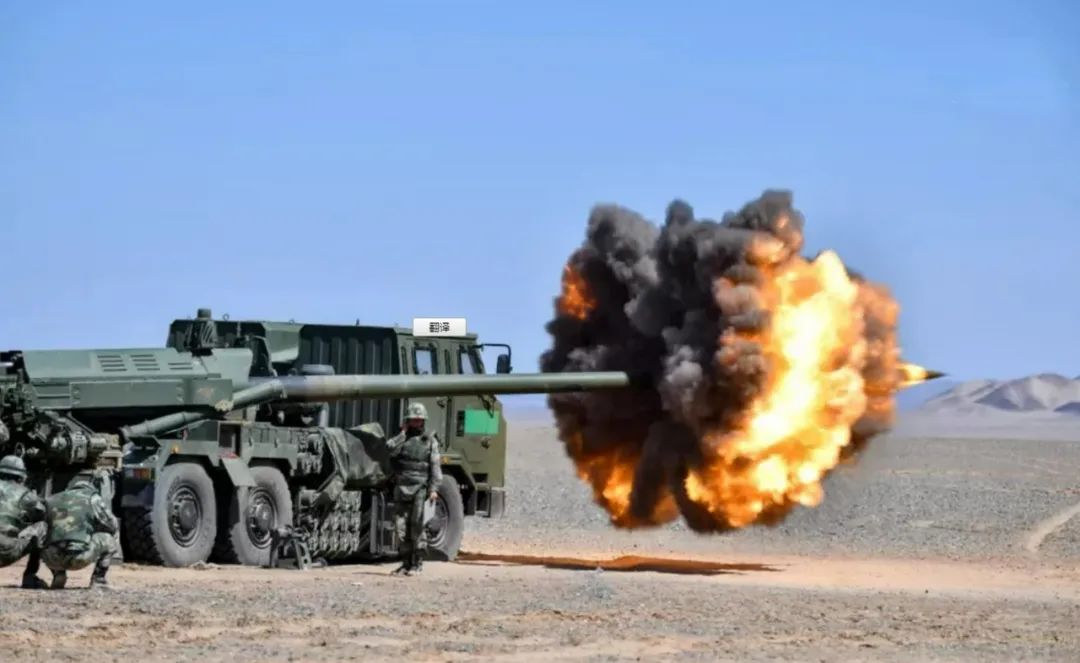 这才是大国陆军的气势!国产重炮火力全开,精确制导炮弹齐射 这才是大国陆军的气势!国产重炮火力全开,精确制导炮弹齐射