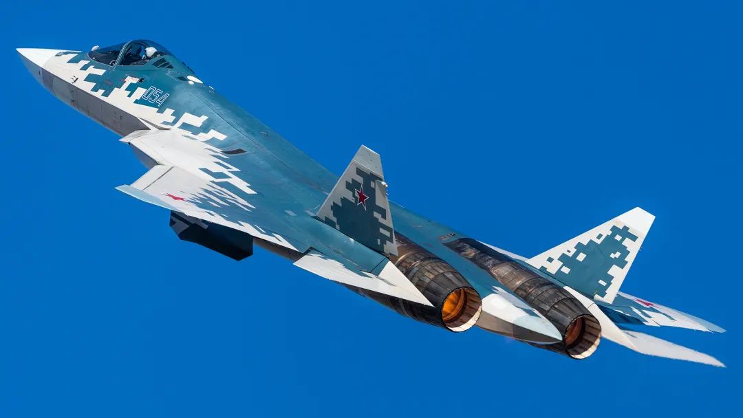 苏-57卖不动,俄罗斯又为歼-20“适配”矢量发动机,中国会买吗? 苏-57卖不动,俄罗斯又为歼-20“适配”矢量发动机,中国会买吗?