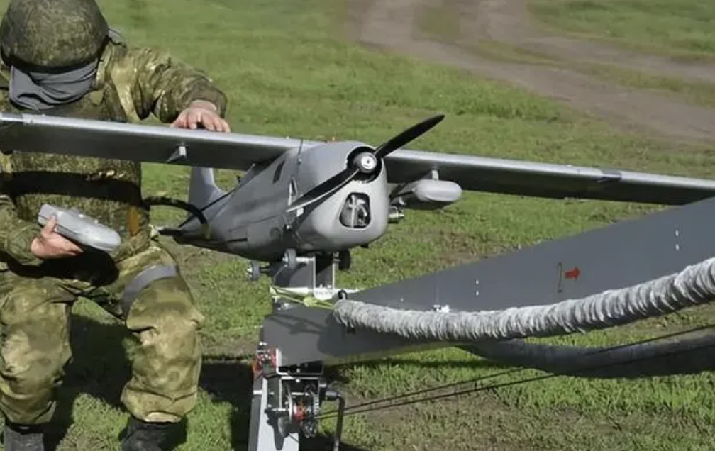 无人机,机器人,都是“回旋镖” 无人机,机器人,都是“回旋镖”