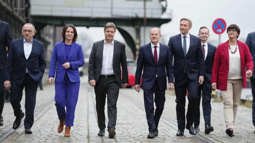 特朗普刚当选,德国政坛就大地震了! 特朗普刚当选,德国政坛就大地震了!