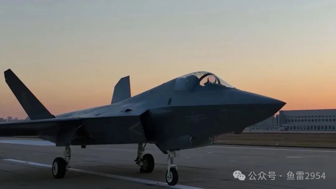 真有侧弹舱的规划?歼-35A缩比模型官宣视频总能带来意外惊喜 真有侧弹舱的规划?歼-35A缩比模型官宣视频总能带来意外惊喜