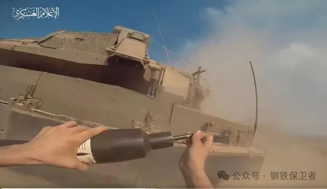 车体被炸碎,炮塔被炸飞 !首见被路边炸弹完全摧毁的第五代梅卡瓦主战坦克,人车俱损 车体被炸碎,炮塔被炸飞 !首见被路边炸弹完全摧毁的第五代梅卡瓦主战坦克,人车俱损