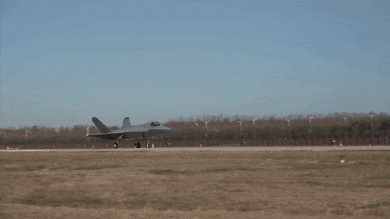 真有侧弹舱的规划?歼-35A缩比模型官宣视频总能带来意外惊喜 真有侧弹舱的规划?歼-35A缩比模型官宣视频总能带来意外惊喜