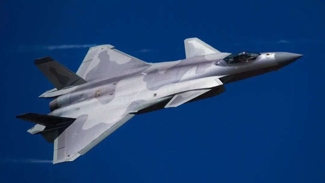 全新歼-20有太多惊喜!隐身状态随心所欲,一秒钟自由切换 全新歼-20有太多惊喜!隐身状态随心所欲,一秒钟自由切换
