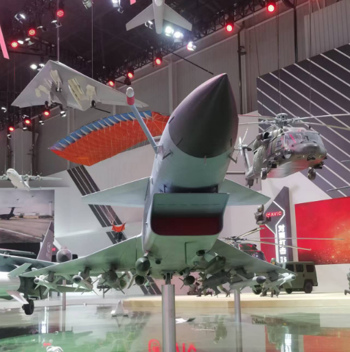 这才叫武德充沛!中国战机全面开启“野兽模式” 这才叫武德充沛!中国战机全面开启“野兽模式”