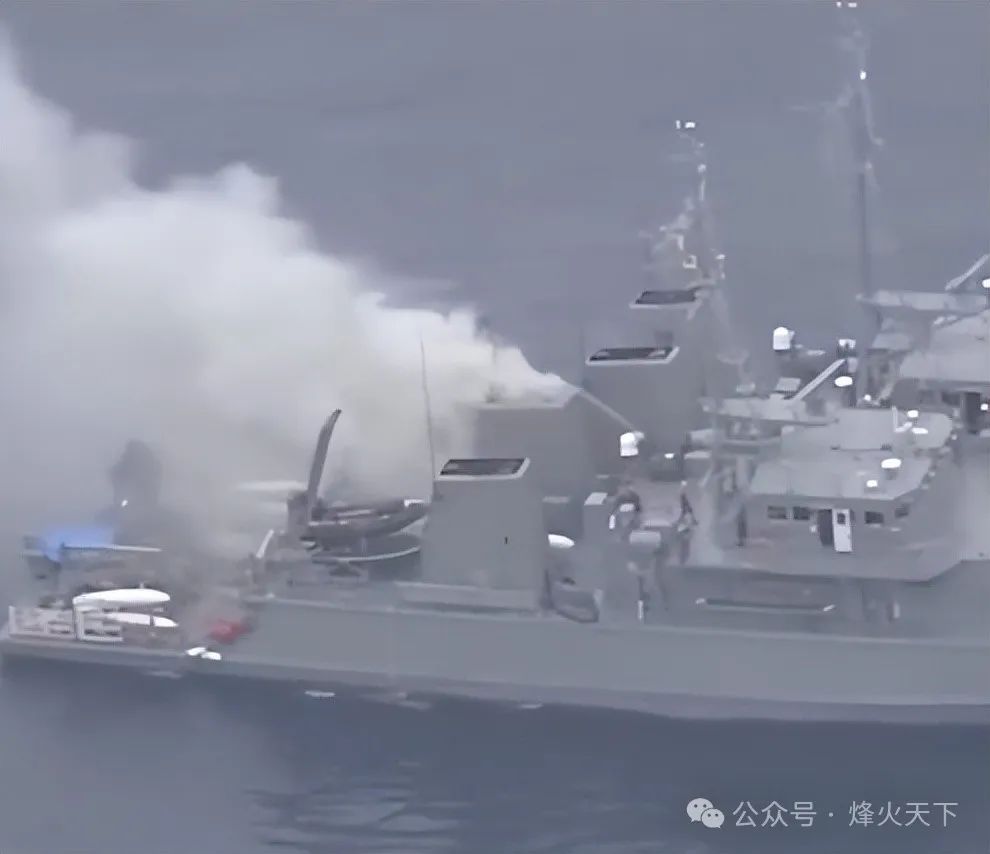 突发!日本一艘军舰沉没! 突发!日本一艘军舰沉没!