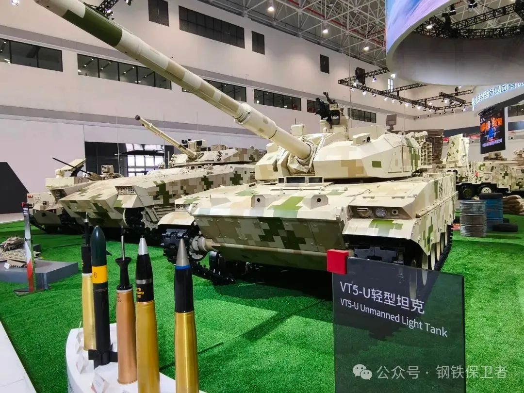 有车载无人机和7个高清摄像头!这款轻型坦克不得了!还能成员组下车远程遥控使用 有车载无人机和7个高清摄像头!这款轻型坦克不得了!还能成员组下车远程遥控使用