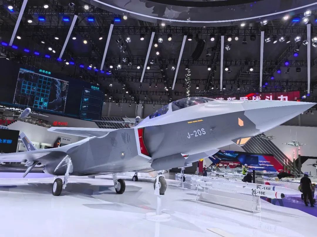 中国隐藏最深的战机,首飞2年后公开亮相,一露面就拿下世界第一 中国隐藏最深的战机,首飞2年后公开亮相,一露面就拿下世界第一