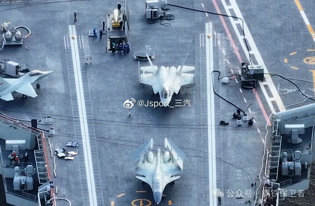 福建舰开启第5次海试后外网爆出兴城基地最新卫星图!多架舰载机已到位,参与测试的舰载机或从此地起飞 福建舰开启第5次海试后外网爆出兴城基地最新卫星图!多架舰载机已到位,参与测试的舰载机或从此地起飞