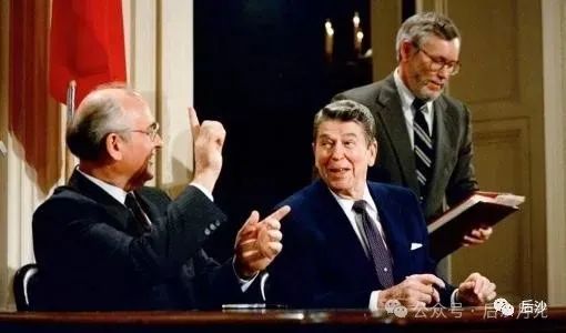 俄方宣布射的是“中程导弹”,懂王回旋镖打在了拜登身上! 俄方宣布射的是“中程导弹”,懂王回旋镖打在了拜登身上!