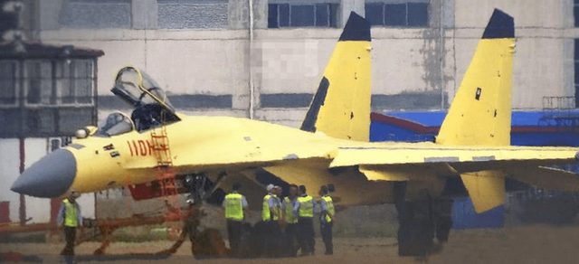 当年研发歼-11D没有白费,衍生出了歼-15T,世界最强重型舰载机横空出世 当年研发歼-11D没有白费,衍生出了歼-15T,世界最强重型舰载机横空出世