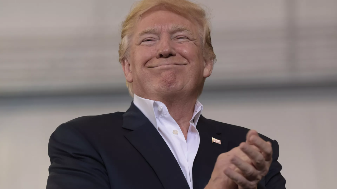 半数岛民愿“缩衣节食给美国交保护费” 半数岛民愿“缩衣节食给美国交保护费”