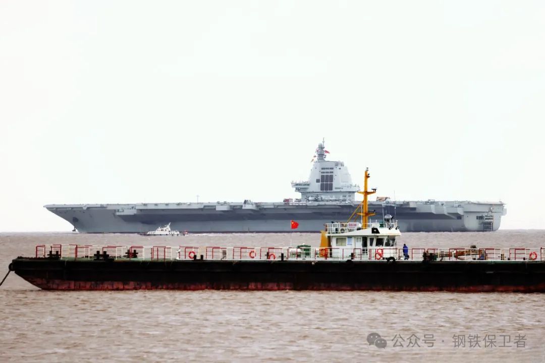 福建舰开启第5次海试后外网爆出兴城基地最新卫星图!多架舰载机已到位,参与测试的舰载机或从此地起飞 福建舰开启第5次海试后外网爆出兴城基地最新卫星图!多架舰载机已到位,参与测试的舰载机或从此地起飞