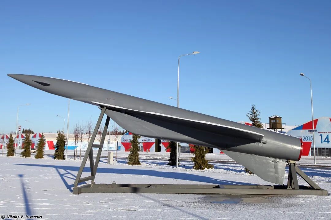 东风-100要淘汰了?世界上最先进的冲压发动机巡航导弹,还没怎么露面就退居二线了? 东风-100要淘汰了?世界上最先进的冲压发动机巡航导弹,还没怎么露面就退居二线了?