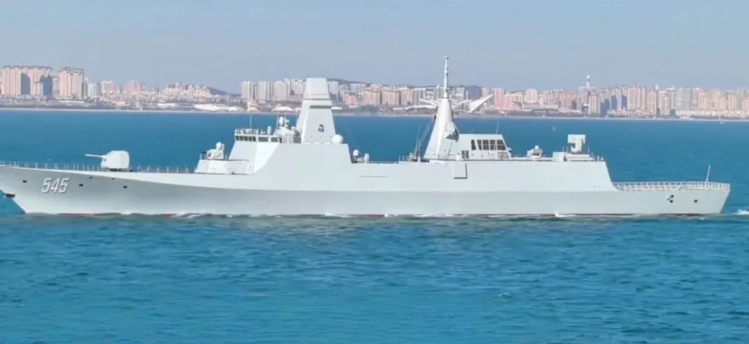 85艘 VS 84艘!外媒:中国海军装备垂发系统的水面舰艇数量即将追上美国海军,垂发单元数量已超过后者一半 85艘 VS 84艘!外媒:中国海军装备垂发系统的水面舰艇数量即将追上美国海军,垂发单元数量已超过后者一半