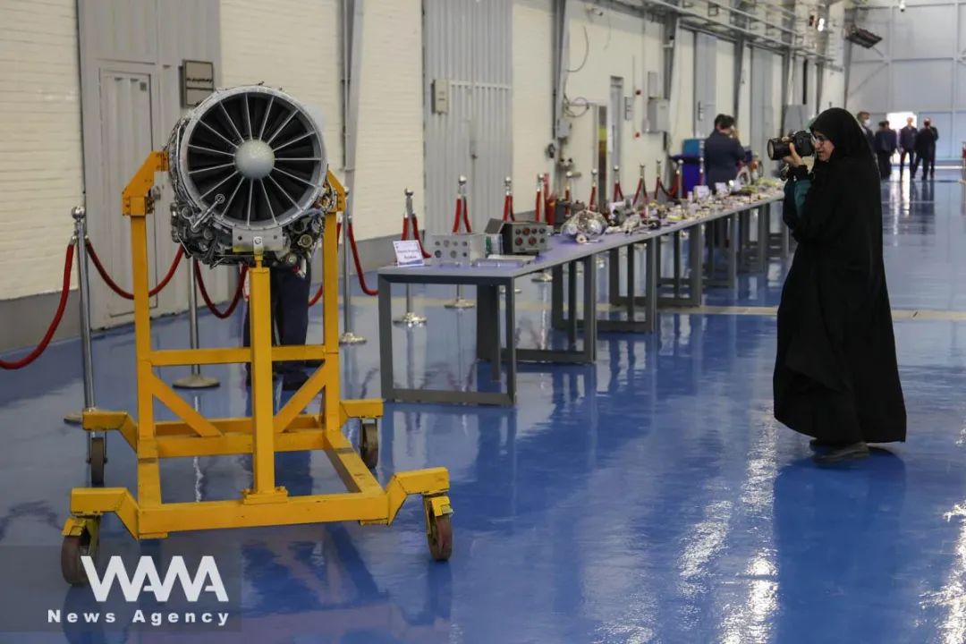 伊朗教练机撞山坠毁,两名飞行员丧生,猜测是自产的亚辛教练机 伊朗教练机撞山坠毁,两名飞行员丧生,猜测是自产的亚辛教练机