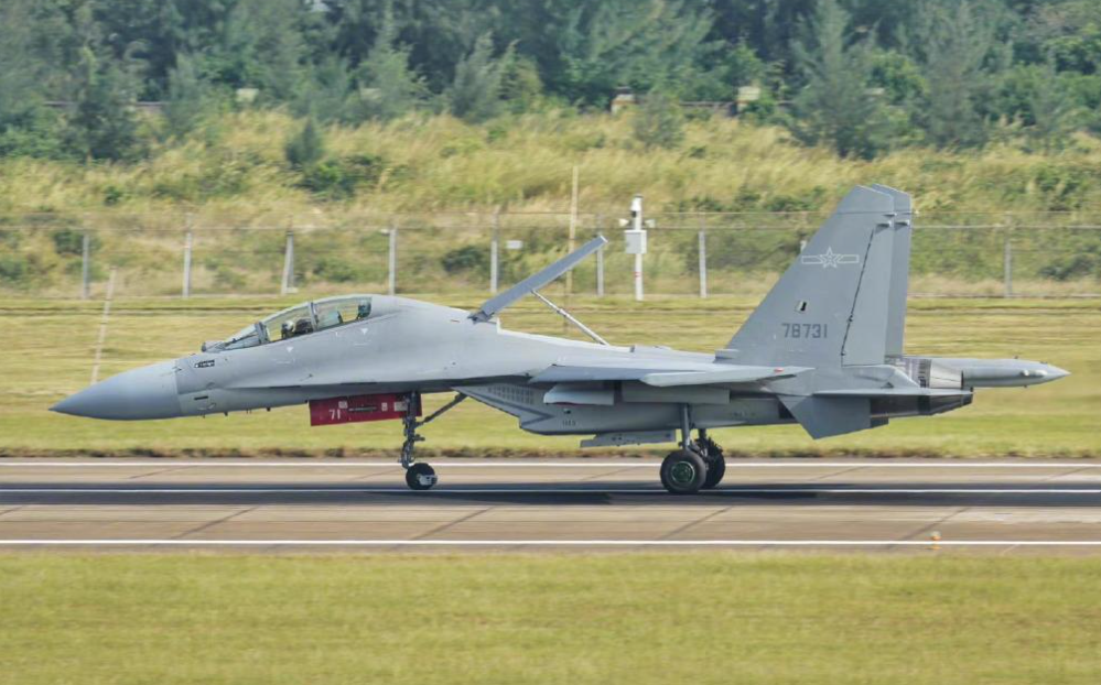 中国重型战机数量达1100架,总数超过北约及俄罗斯之和 中国重型战机数量达1100架,总数超过北约及俄罗斯之和