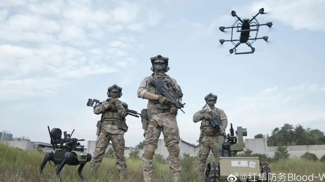 还想打巷战?来瞅瞅解放军推出无人战车与机器狗协同作战,绝对“武德充沛”! 还想打巷战?来瞅瞅解放军推出无人战车与机器狗协同作战,绝对“武德充沛”!