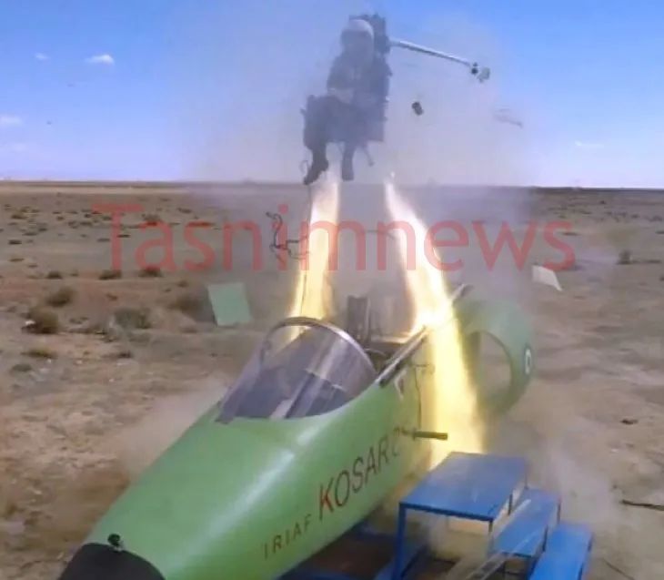 伊朗教练机撞山坠毁,两名飞行员丧生,猜测是自产的亚辛教练机 伊朗教练机撞山坠毁,两名飞行员丧生,猜测是自产的亚辛教练机