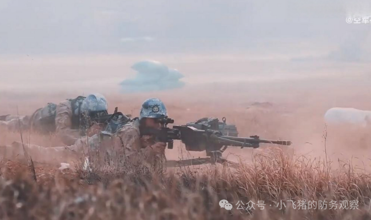 国产201型通用机枪为何未列装 因为没有编制 未来发展或以并列枪、直升机舱门机枪为主 国产201型通用机枪为何未列装 因为没有编制 未来发展或以并列枪、直升机舱门机枪为主