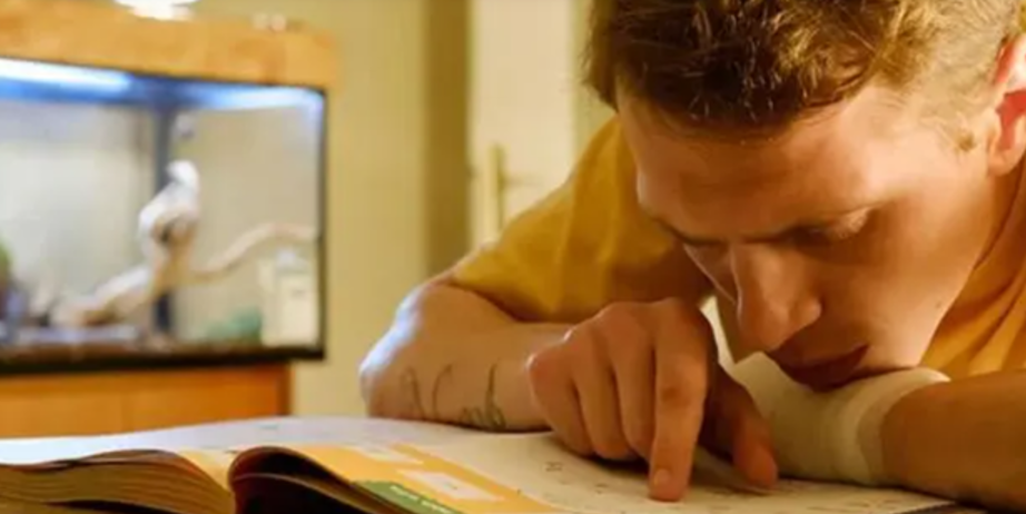 除了中文之外,他们的语言正在死亡 除了中文之外,他们的语言正在死亡