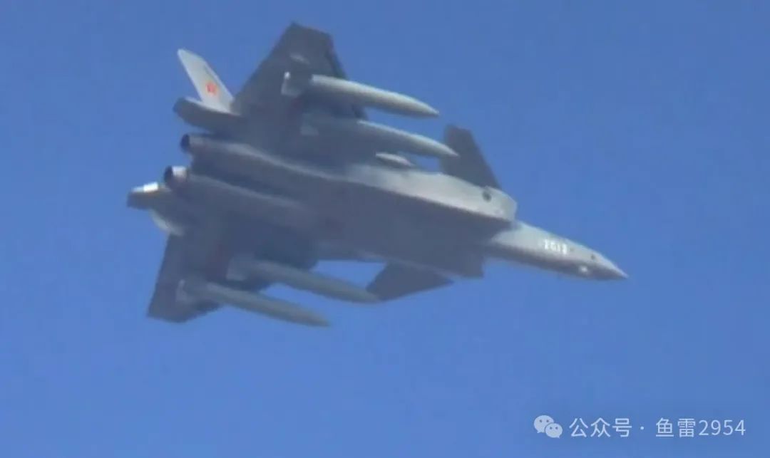 真能挂这么多?歼-20“野兽挂载”模式曝光,外挂模式携弹量翻倍 真能挂这么多?歼-20“野兽挂载”模式曝光,外挂模式携弹量翻倍