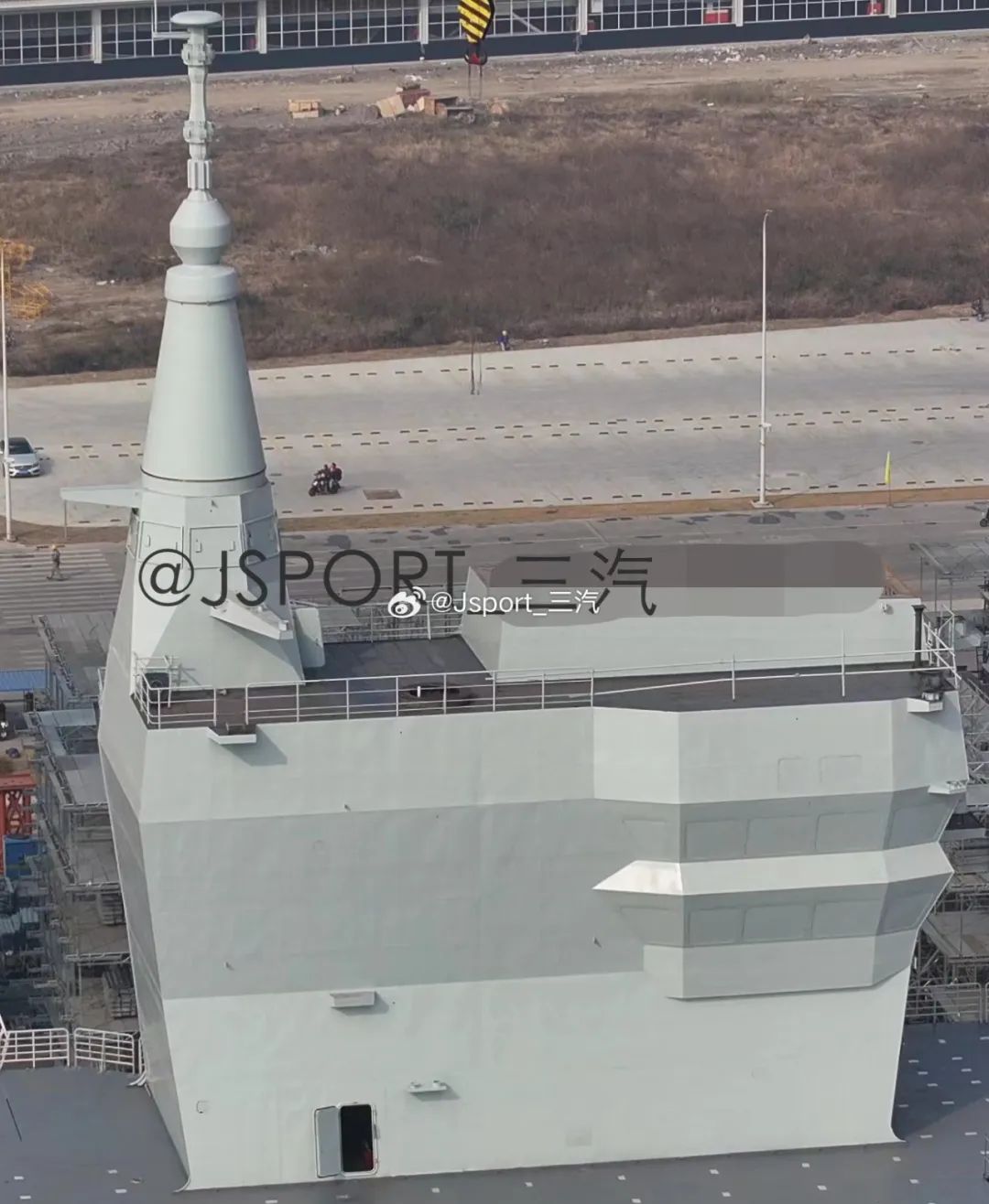 满载吃水9.4米!福建舰同款近防炮,八面体一体化桅杆高级感十足!076首舰下水多处细节首次公开 满载吃水9.4米!福建舰同款近防炮,八面体一体化桅杆高级感十足!076首舰下水多处细节首次公开