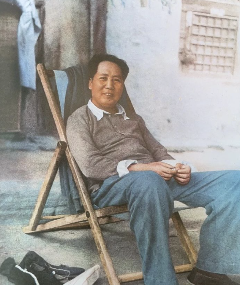 他身上,最能体现中国人的“松弛感” 他身上,最能体现中国人的“松弛感”