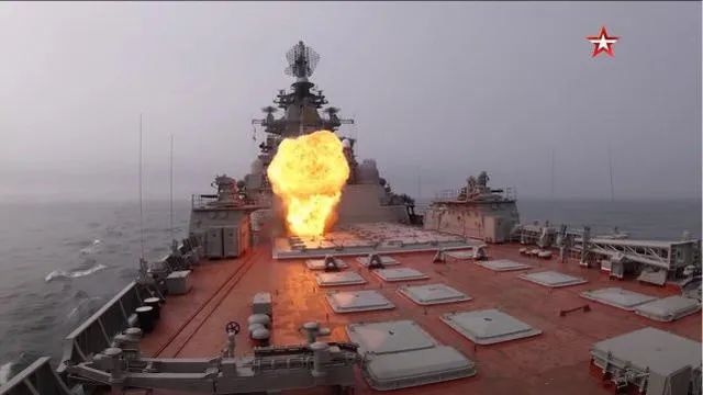 “冷战巨兽”复活，吨位比055大一倍，基洛夫级核动力巡洋舰三号舰完成升级改造，开始海试