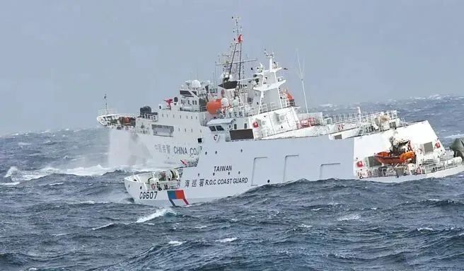 解放军台海演习结束!中国海警力量首次大规模参演,台海巡署回应:只要大陆海警船进入灰色地带,将坚决回击! 解放军台海演习结束!中国海警力量首次大规模参演,台海巡署回应:只要大陆海警船进入灰色地带,将坚决回击!