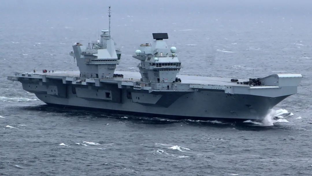 满载吃水9.4米!福建舰同款近防炮,八面体一体化桅杆高级感十足!076首舰下水多处细节首次公开 满载吃水9.4米!福建舰同款近防炮,八面体一体化桅杆高级感十足!076首舰下水多处细节首次公开