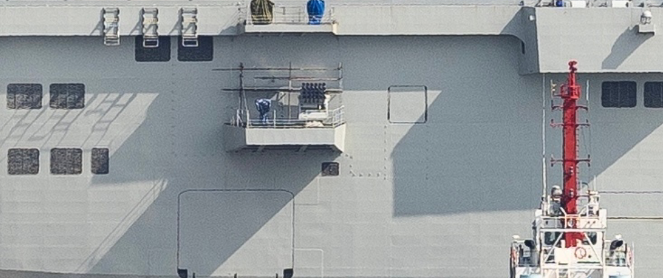 满载吃水9.4米!福建舰同款近防炮,八面体一体化桅杆高级感十足!076首舰下水多处细节首次公开 满载吃水9.4米!福建舰同款近防炮,八面体一体化桅杆高级感十足!076首舰下水多处细节首次公开