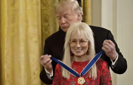 这两天发生了好多大事 这两天发生了好多大事