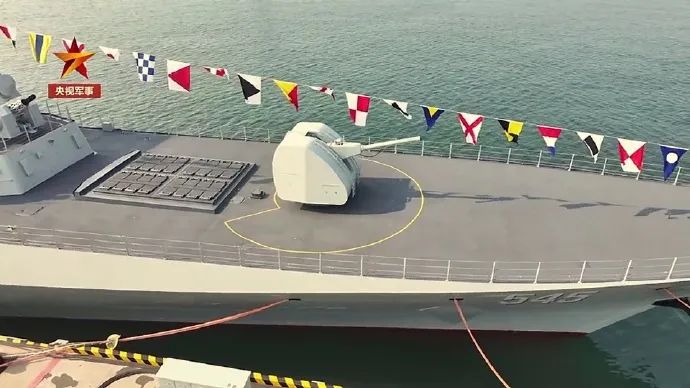 054B首舰漯河舰入列，战力提升明显，但有两大遗憾