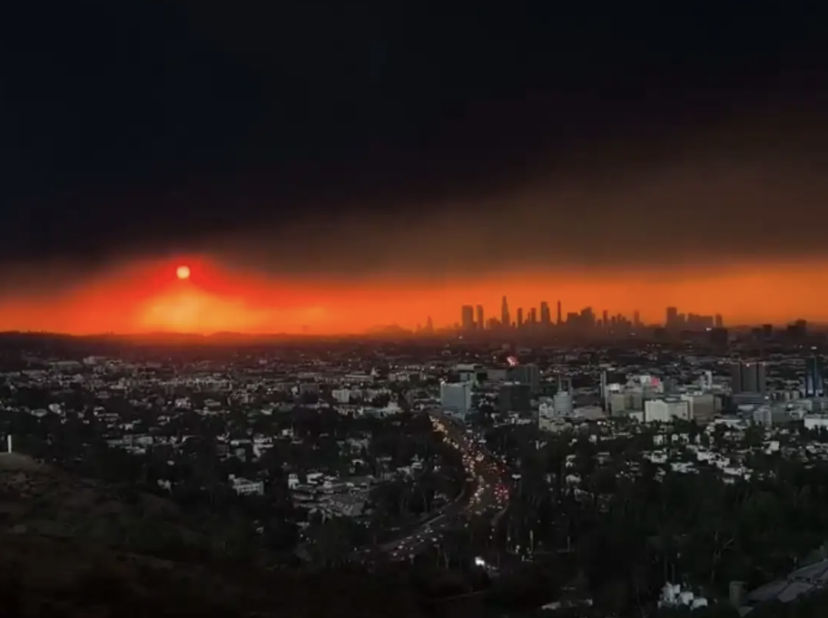 美国“天火焚城”? 美国“天火焚城”?