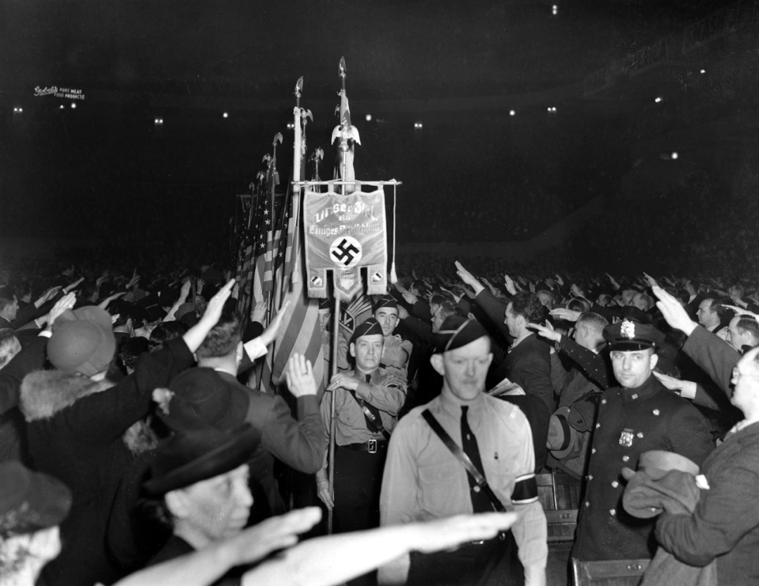 马斯克的“纳粹礼”与尘封的美国老纳粹! 马斯克的“纳粹礼”与尘封的美国老纳粹!