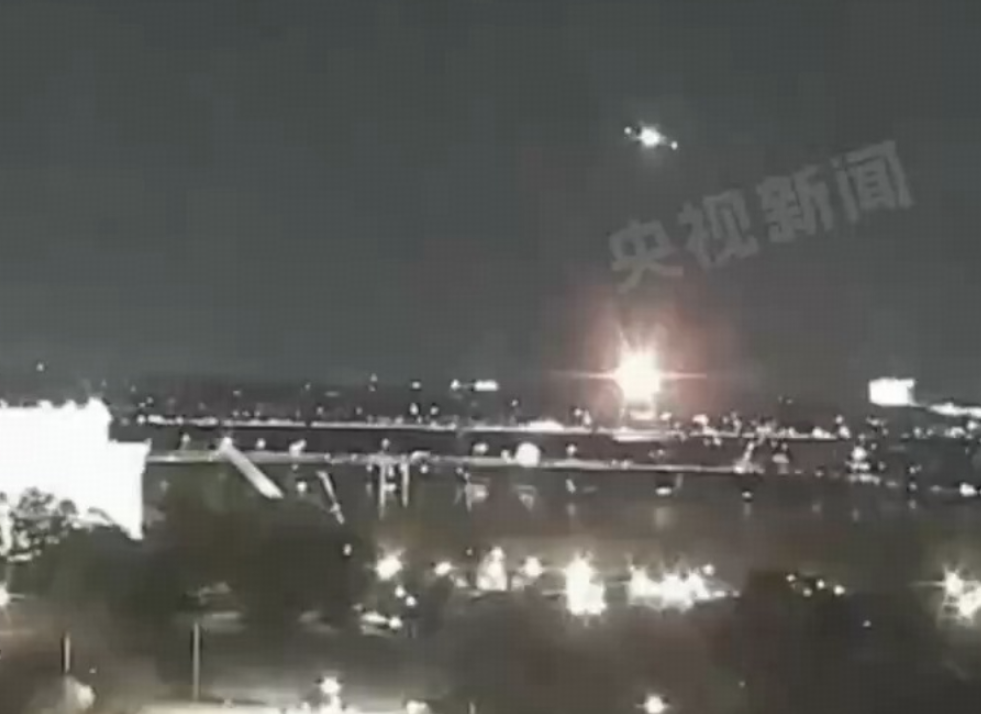 美国空军,连续“放烟花” 美国空军,连续“放烟花”