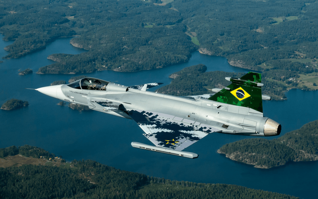 美国后院向中国敞开大门，这国一眼看中歼-10C，要求中方白送几架