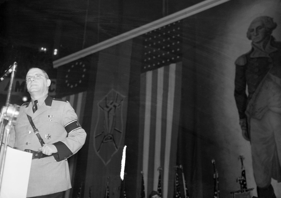 马斯克的“纳粹礼”与尘封的美国老纳粹! 马斯克的“纳粹礼”与尘封的美国老纳粹!